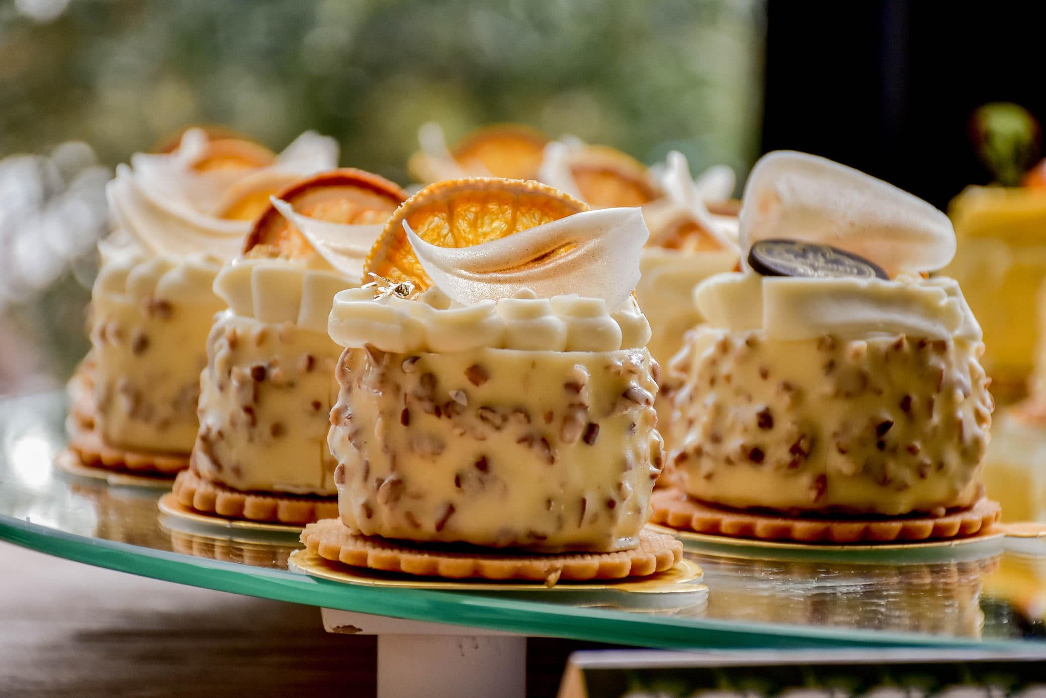 Minipasteles con naranja deshidratada